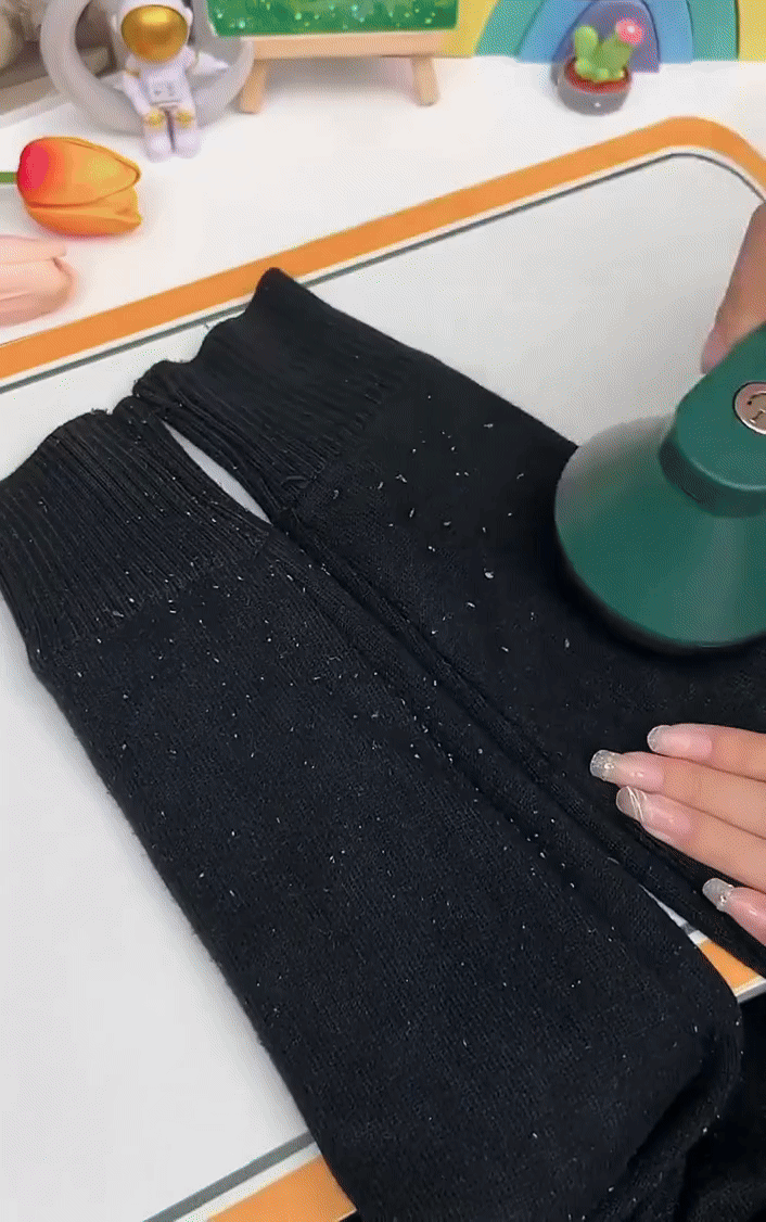 Rechargeable Electric Fabric Lint Remover For Sweaters & Coats